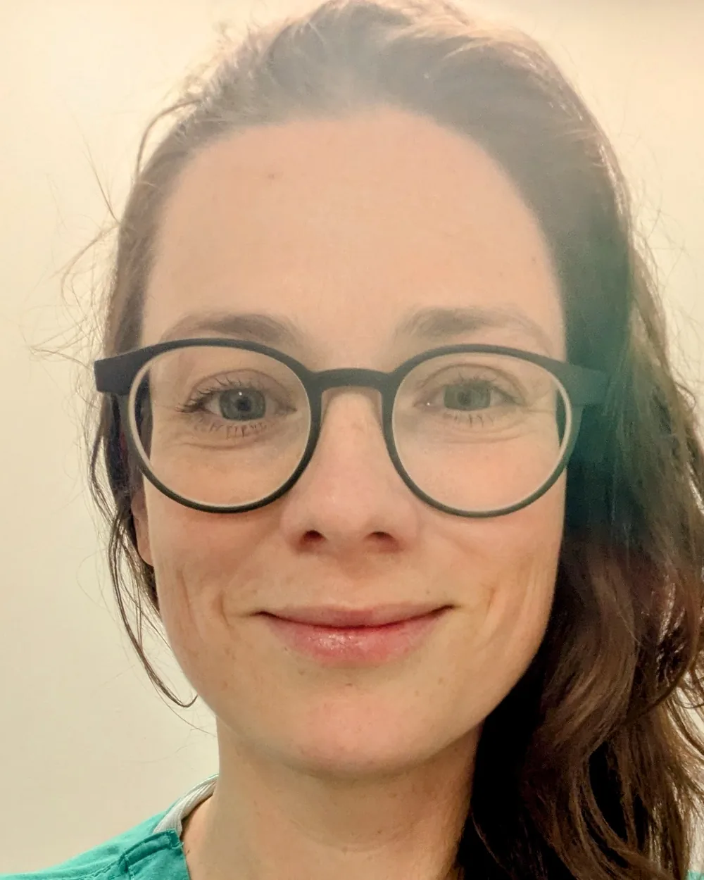 Portrait d'Elodie, doula postnatale à l'est de Londres